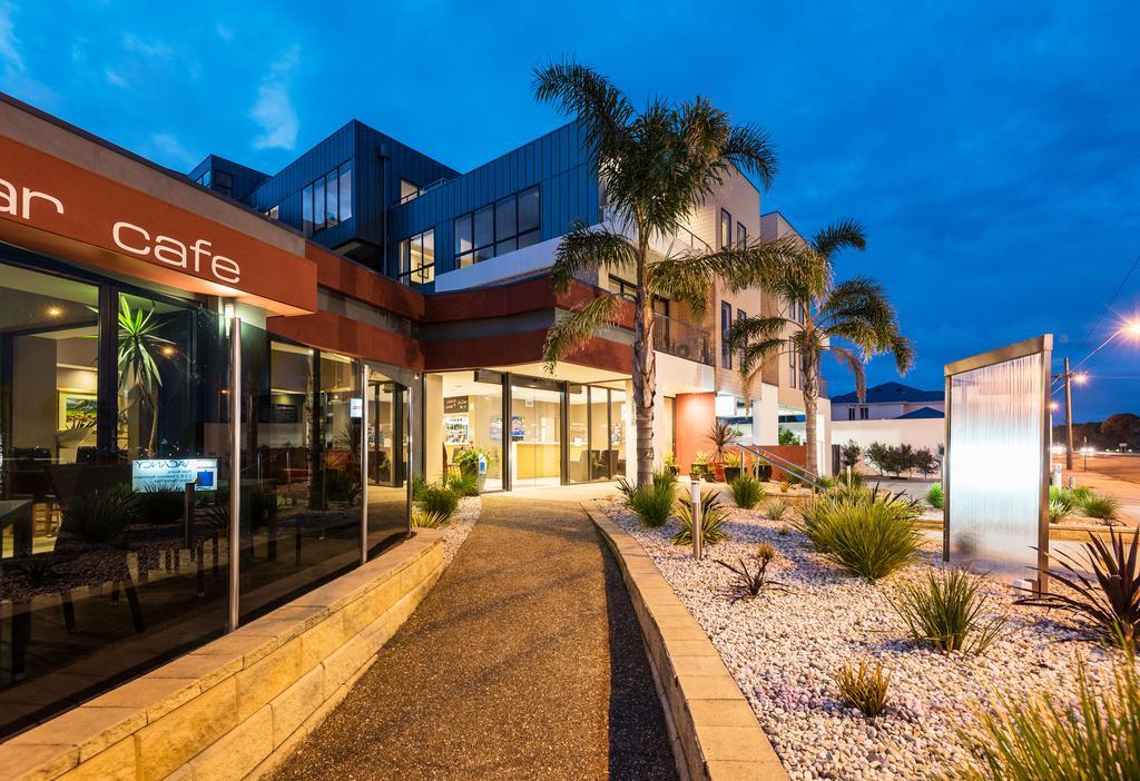The Esplanade Resort And Spa Lakes Entrance Eksteriør billede
